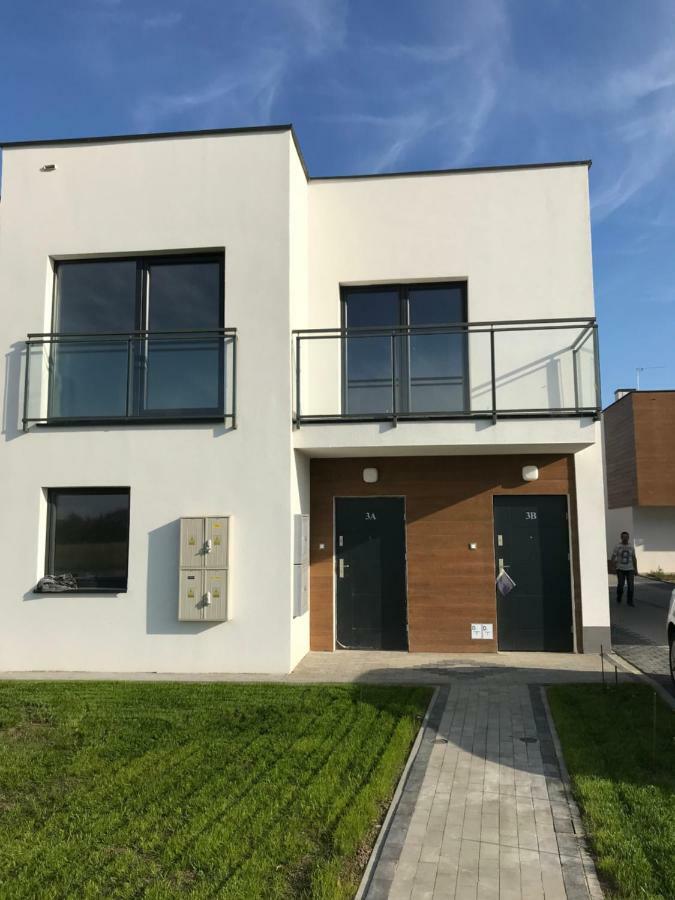 Lawendowy Zakatek - Klimatyzacja - Ogrodek - Prywatny Parking Daire Rzeszow Dış mekan fotoğraf